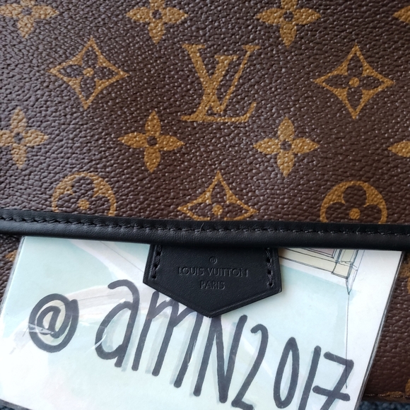 Louis Vuitton Monogram Magnetic Messenger - Picture 9 of 15